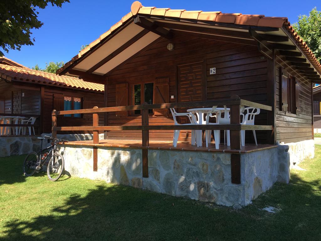 Bungalows Playa De Oyambre San Vicente De La Barquera Extérieur photo